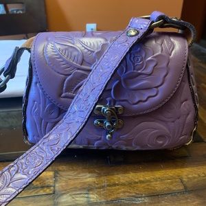 Patricia Nash leather purse with matching wallet.